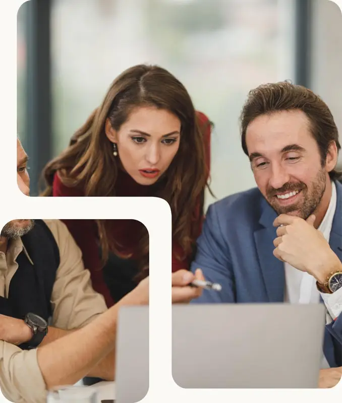 dos personas colaborando en un trabajo