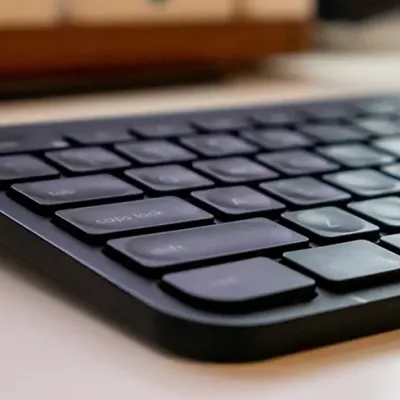 teclado de ordenador listo para facer a túa contabilidade